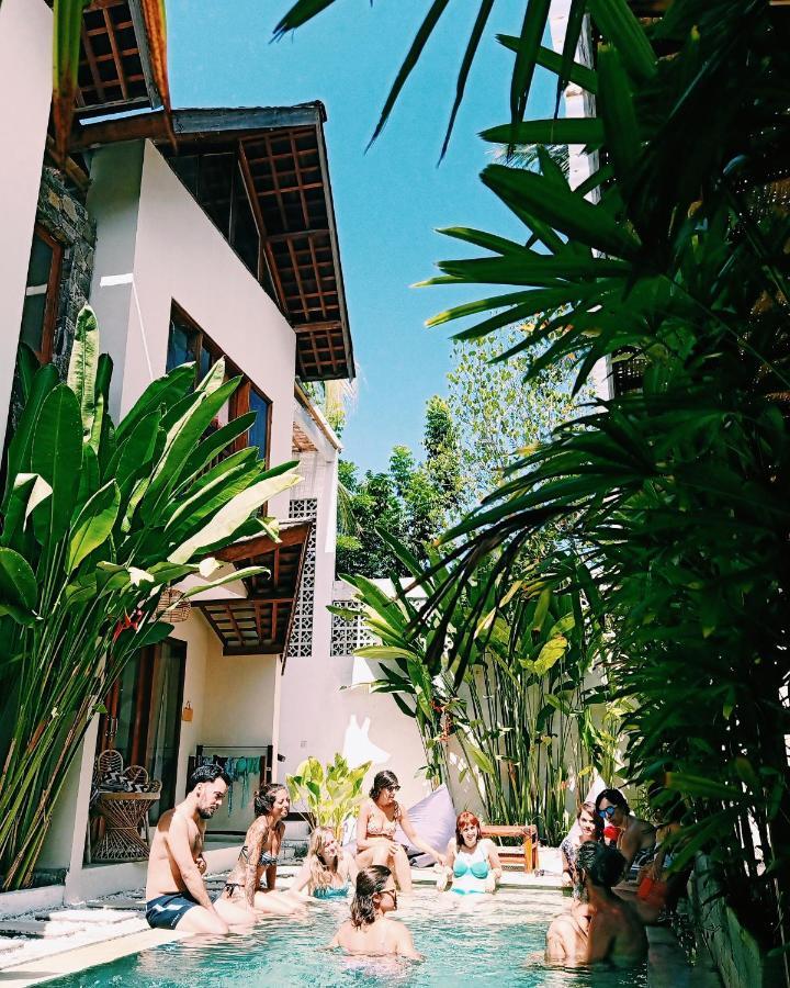 Hotel Ola Ola Lombok Selong Belanak Esterno foto